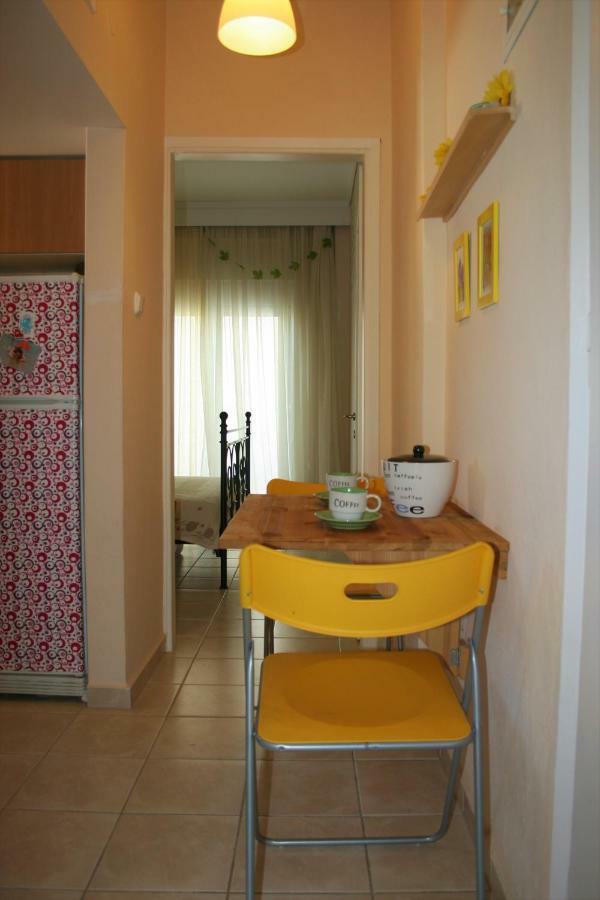 Cosy Apartment By The Sea Metamórfoszi Kültér fotó